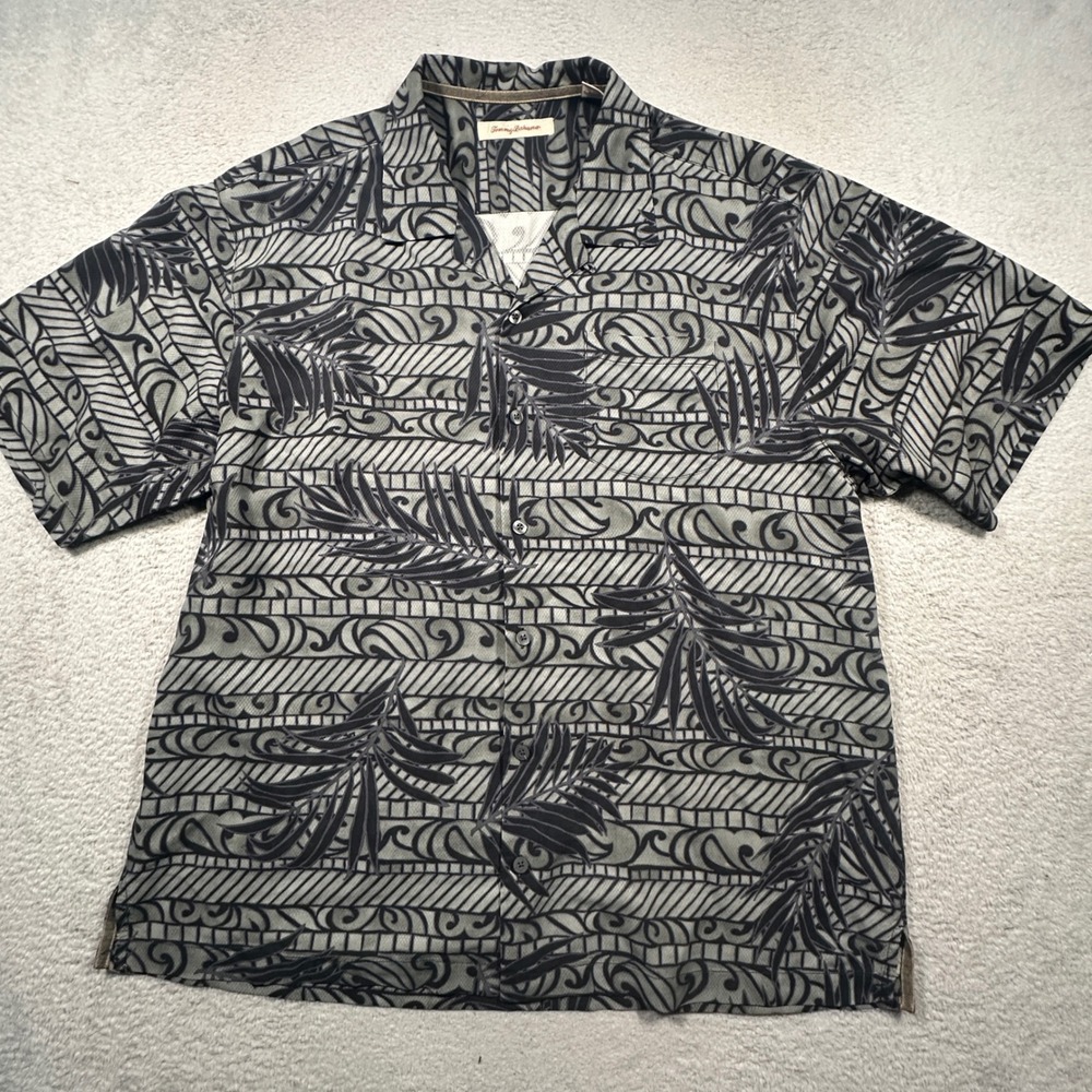 Tommy Bahama Silk Button Down Shirt Mens XL Grey Tribal Palm Print Camp Collar